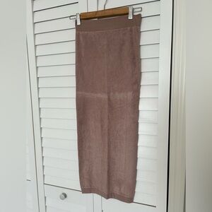 Zara Contour Neutral Soft Mid Skirt Size M / L